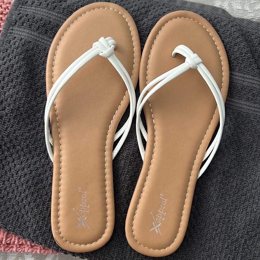 Women sandals- never worn